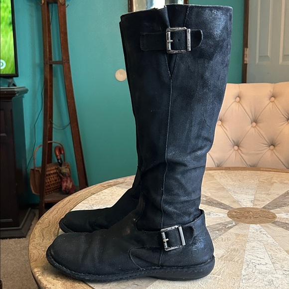 Born Shoes - Born Suede Leather Boots
